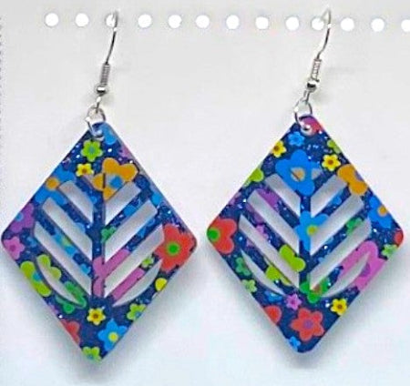 Diamond Shaped Flower Earrings