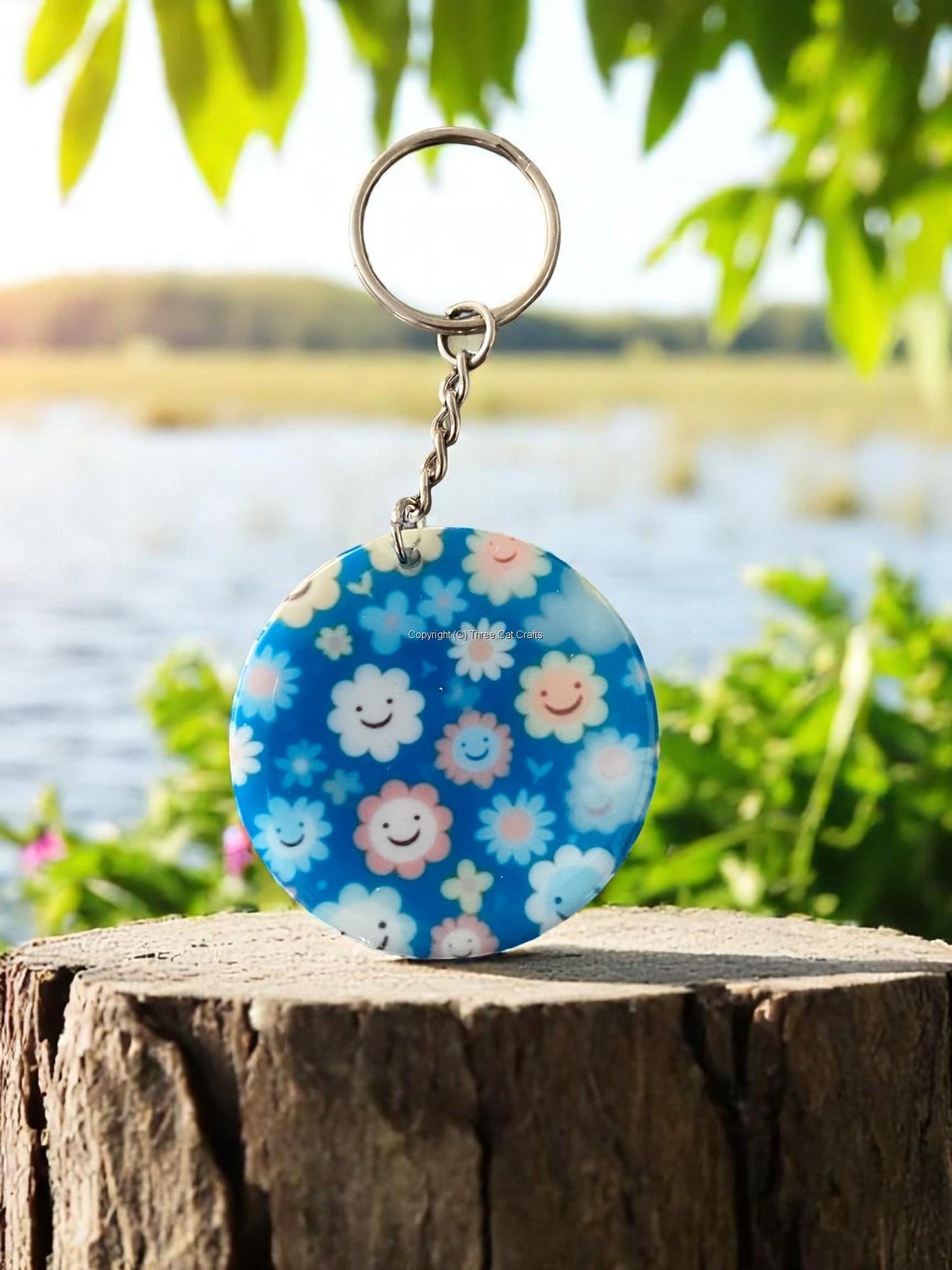 Cheerful Flower Face Keychain